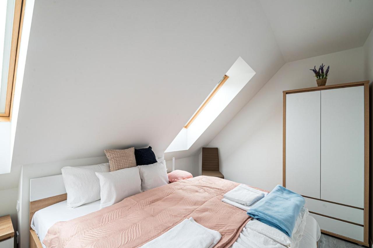 Roze Blue Design Apartments 초팍 외부 사진
